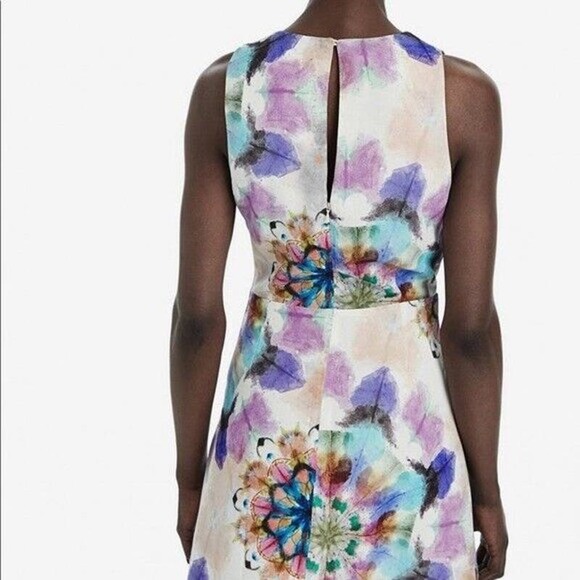 Floral Multicolor Sleeveless Dress - Picture 5 of 11